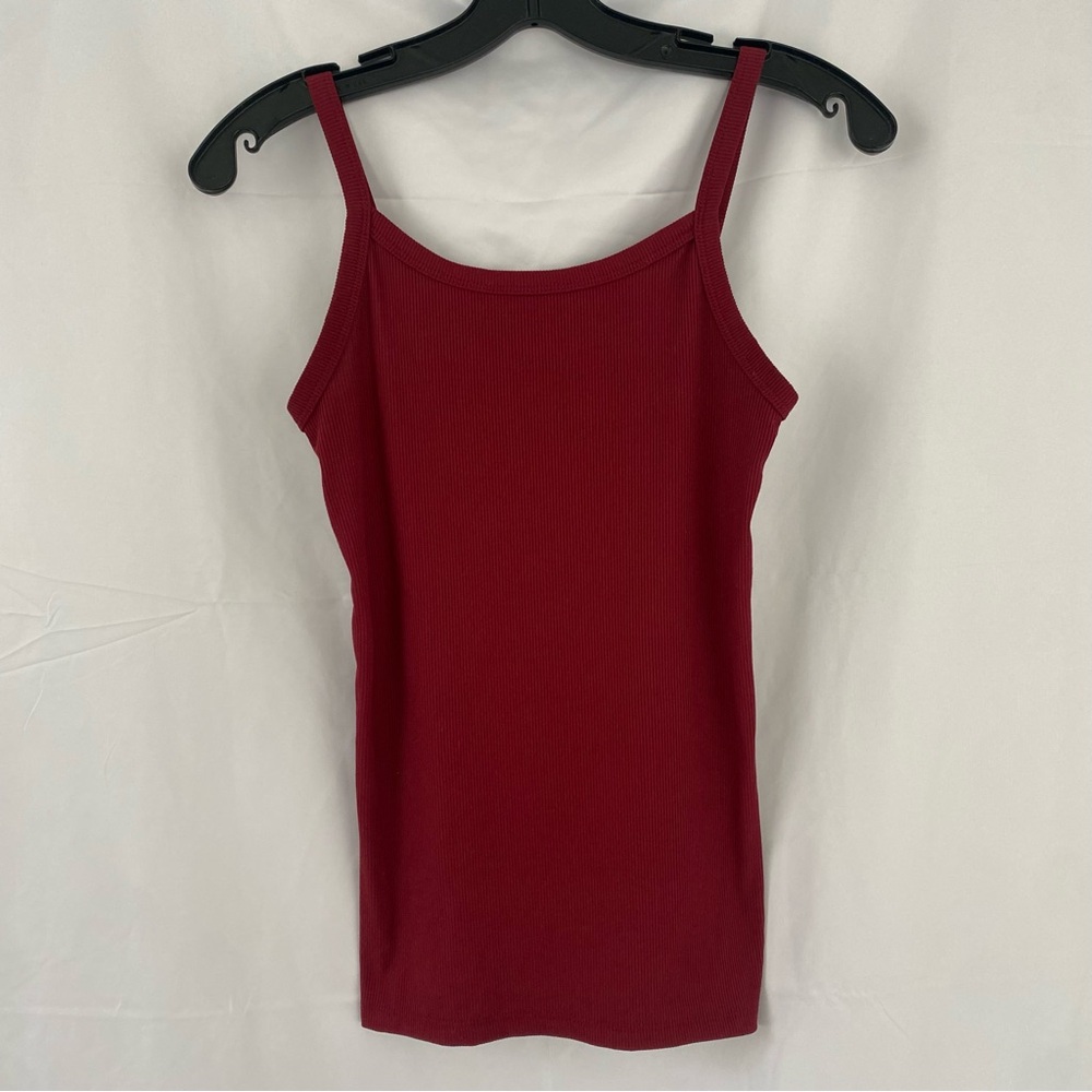 No Boundaries Maroon Tank Top, Size Small - Item 0299